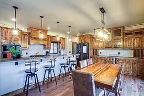 Spacious Priest River Retreat: 35 Mi to Schweitzer