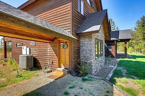 Spacious Priest River Retreat: 35 Mi to Schweitzer