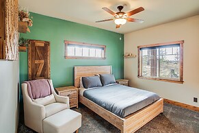 Spacious Priest River Retreat: 35 Mi to Schweitzer