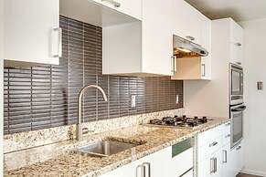 Covered Patio, Gas Grill & Yard: Sheridan Home!