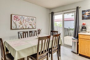 9 Mi to Downtown Indianapolis: Quiet Home w/ Yard