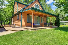 Brooklyn Cottage w/ Dock - Steps To Wamplers Lake!