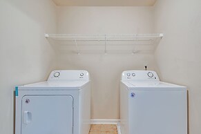 Spacious Atlanta Home w/ Yard & Charcoal Grill!