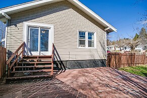 Klamath Falls Home w/ Deck ~ 1 Mi to Downtown