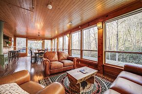 'twin Creeks Lodge' w/ Hot Tub < 1 Mi to Lake!