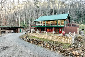 'twin Creeks Lodge' w/ Hot Tub < 1 Mi to Lake!