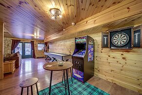 'twin Creeks Lodge' w/ Hot Tub < 1 Mi to Lake!