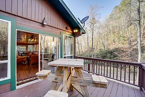 'twin Creeks Lodge' w/ Hot Tub < 1 Mi to Lake!