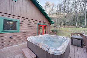 'twin Creeks Lodge' w/ Hot Tub < 1 Mi to Lake!