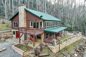 'twin Creeks Lodge' w/ Hot Tub < 1 Mi to Lake!