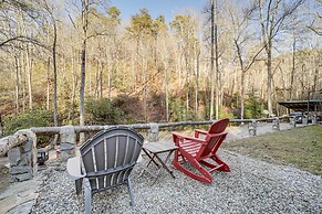 'twin Creeks Lodge' w/ Hot Tub < 1 Mi to Lake!