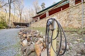 'twin Creeks Lodge' w/ Hot Tub < 1 Mi to Lake!