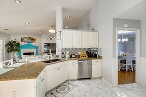 Pet-friendly Savannah Gem - 12 Mi to Tybee Island!