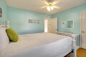 Pet-friendly Savannah Gem - 12 Mi to Tybee Island!