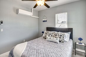 Central Daytona Beach Apt < 1 Mi to Beach St!