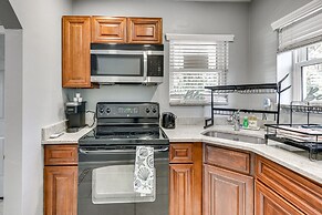 Central Daytona Beach Apt < 1 Mi to Beach St!