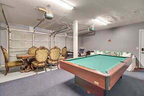 Inviting Savannah Vacation Rental w/ Game Room!