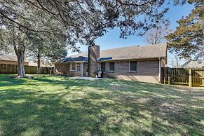 Lovely Decatur Home w/ Yard ~ 6 Mi to Town!