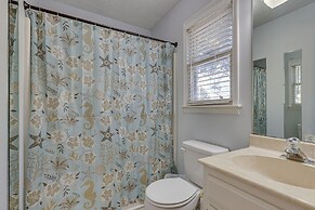 Lovely Decatur Home w/ Yard ~ 6 Mi to Town!