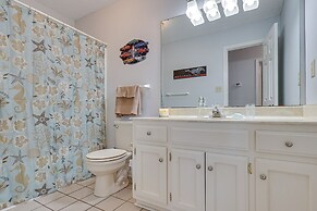 Lovely Decatur Home w/ Yard ~ 6 Mi to Town!