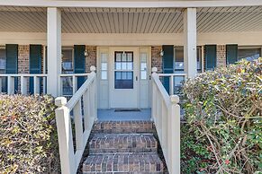 Lovely Decatur Home w/ Yard ~ 6 Mi to Town!