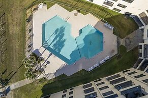 Summer Winds 231-b 3 Bedroom Condo by RedAwning