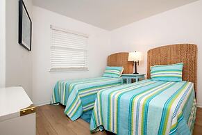 Summer Winds 231-b 3 Bedroom Condo by RedAwning
