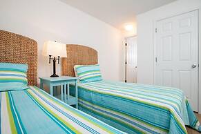 Summer Winds 231-b 3 Bedroom Condo by RedAwning