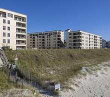 Summer Winds 231-b 3 Bedroom Condo by RedAwning