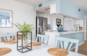 Summer Winds 231-b 3 Bedroom Condo by RedAwning