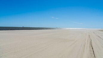 Serenity By The Sea - 317 Audubon 5 Bedroom Home by RedAwning