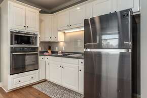 Serenity By The Sea - 317 Audubon 5 Bedroom Home by RedAwning