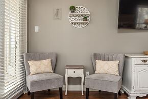 Serenity By The Sea - 317 Audubon 5 Bedroom Home by RedAwning