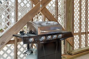 Serenity By The Sea - 317 Audubon 5 Bedroom Home by RedAwning