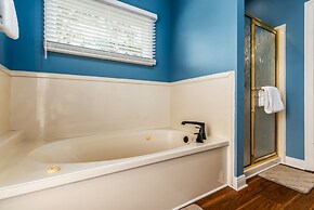 Serenity By The Sea - 317 Audubon 5 Bedroom Home by RedAwning