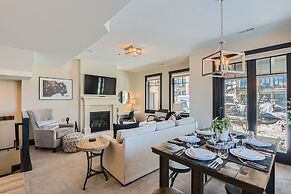 Blackstone Mountain Retreat #21! Walk To The Lifts! 4 Bedroom Apts by 