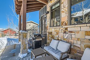 Blackstone Mountain Retreat #21! Walk To The Lifts! 4 Bedroom Apts by 