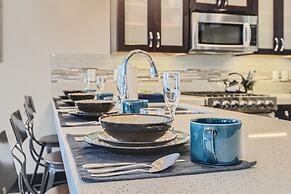 Blackstone Mountain Retreat #21! Walk To The Lifts! 4 Bedroom Apts by 