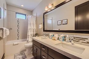 Blackstone Mountain Retreat #21! Walk To The Lifts! 4 Bedroom Apts by 