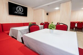 Hotel Boutique 5