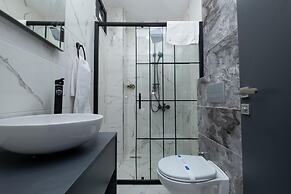 Fly Point Airport Hotel