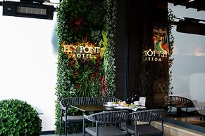 Fly Point Airport Hotel