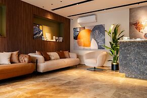 Fly Point Airport Hotel