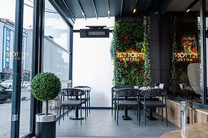 Fly Point Airport Hotel