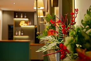 Fly Point Airport Hotel