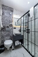 Fly Point Airport Hotel