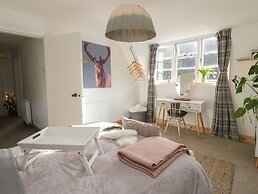 The Cottage In The Woods