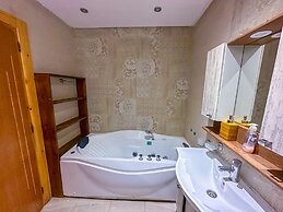 Luxurious Scandinavian-style pool & play