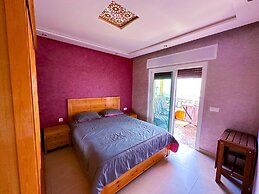 Luxurious Scandinavian-style pool & play