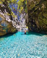 Luxurious Scandinavian-style pool & play